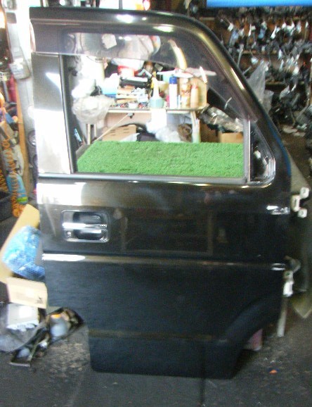 平成２０年 エブリー エブリィ PZターボ ABA-DA64W 純正 右フロントドア 右Fドア 運転席ドア ZHY