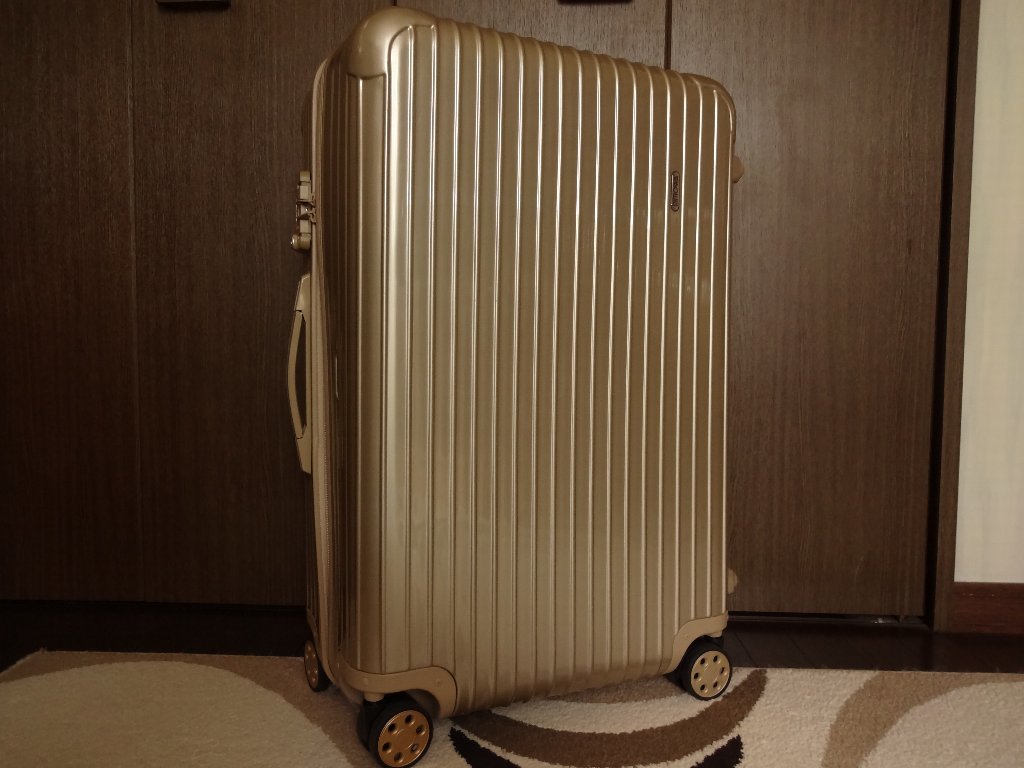 【リモワ RIMOWA】 サルサ(SALSA) 4輪マルチホイール 限定モデル ゴールド 896.57★状態良好!!★ RIMOWA SALSA マルチホイール 機内持ち込み 810.52 同梱×&frasl;UNG