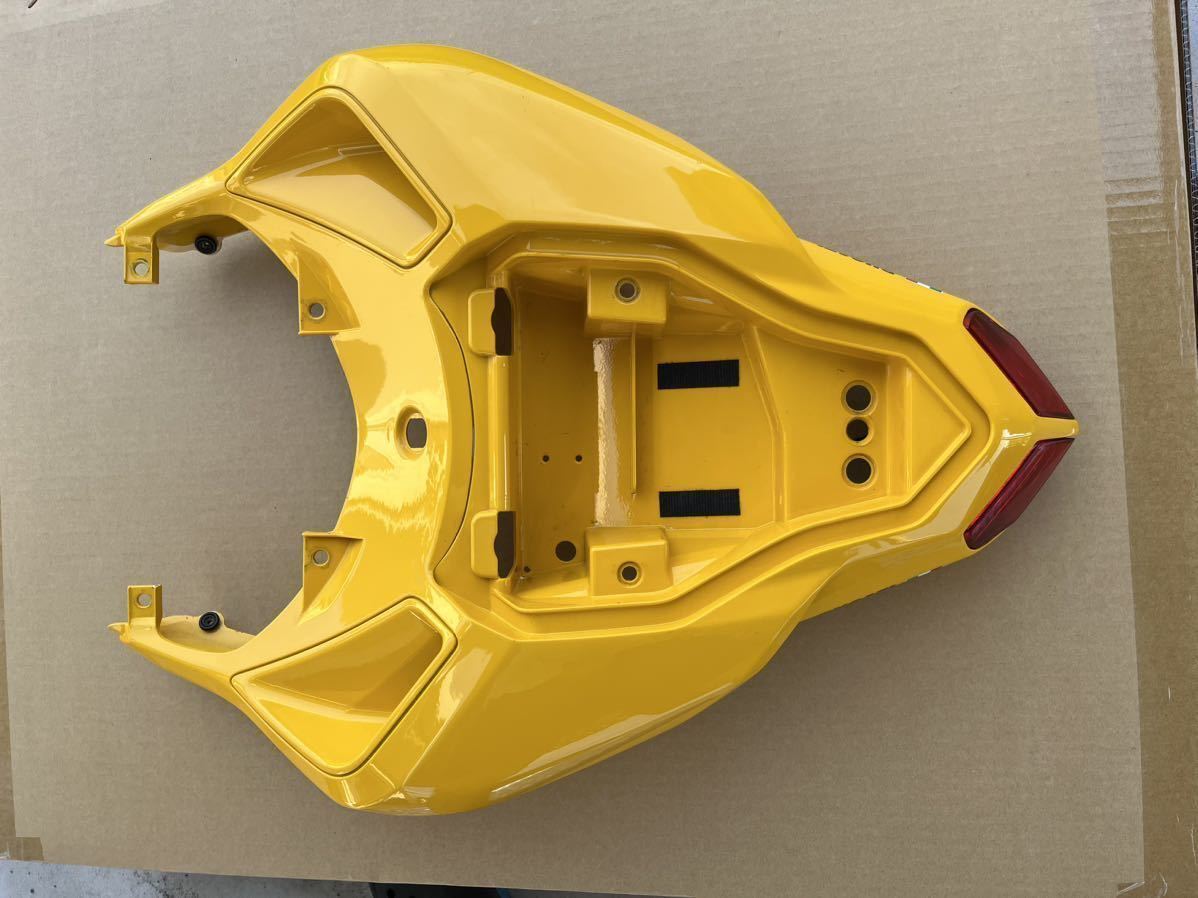 【新作登場，本物保証】 DUCATI 1098シートカウル(ドゥカティ用)｜売買されたオークション情報、yahooの商品情報をアーカイブ公開 - オークファン ドゥカティ用