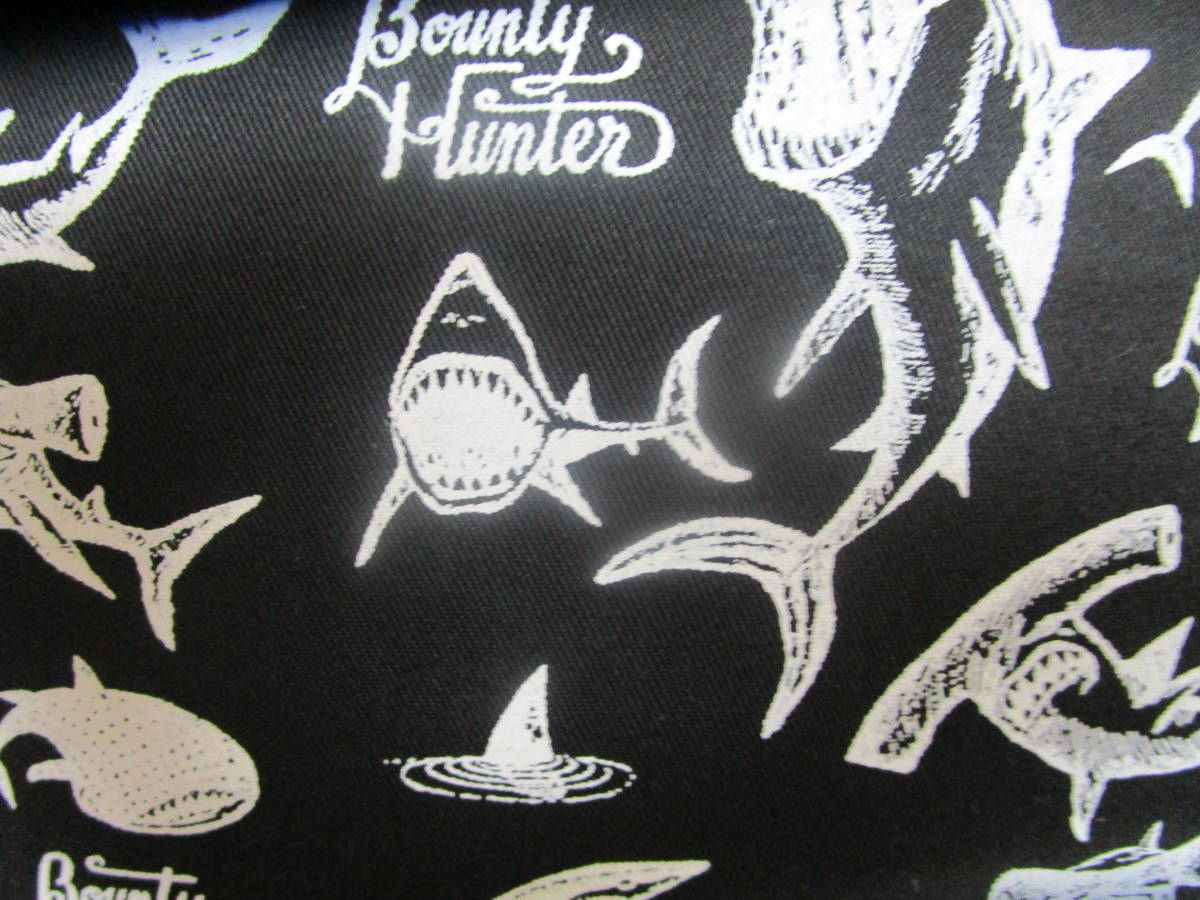 ☆ 新品・未使用品☆ BOUNTY HUNTER シャーク クッション☆(バウン