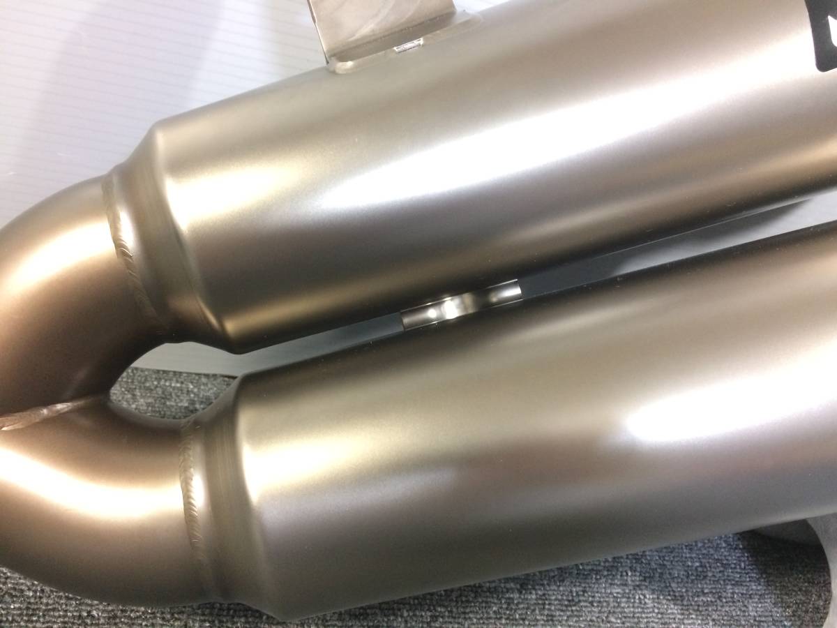 管理番号02662 アクラポビッチ AKRAPOVIC BMW 純正 RnineT スリップ