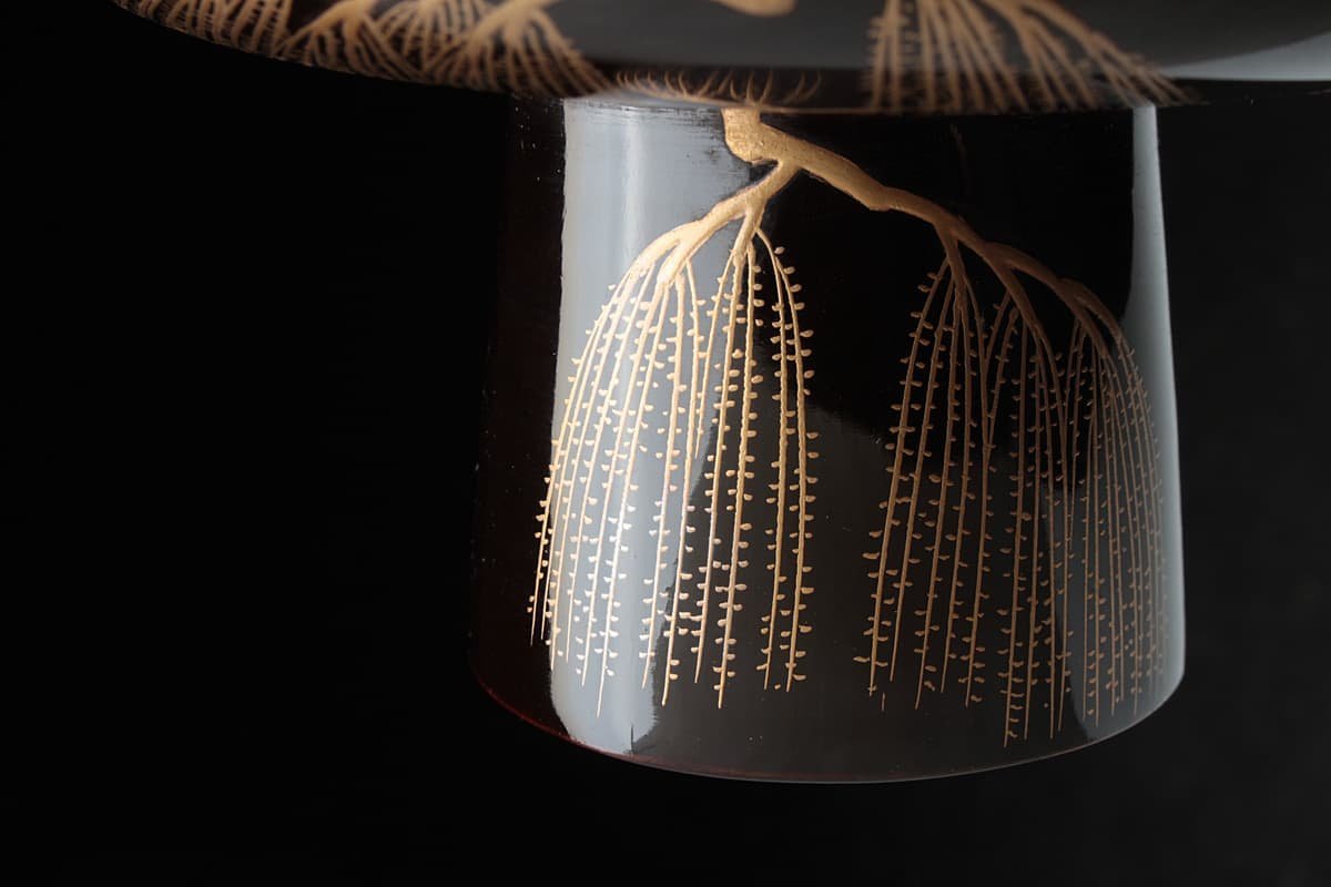 EM258 時代蒔絵 黒漆/朱漆塗 柳金蒔絵盃台 盃添 一組 高8cm 総重110g 