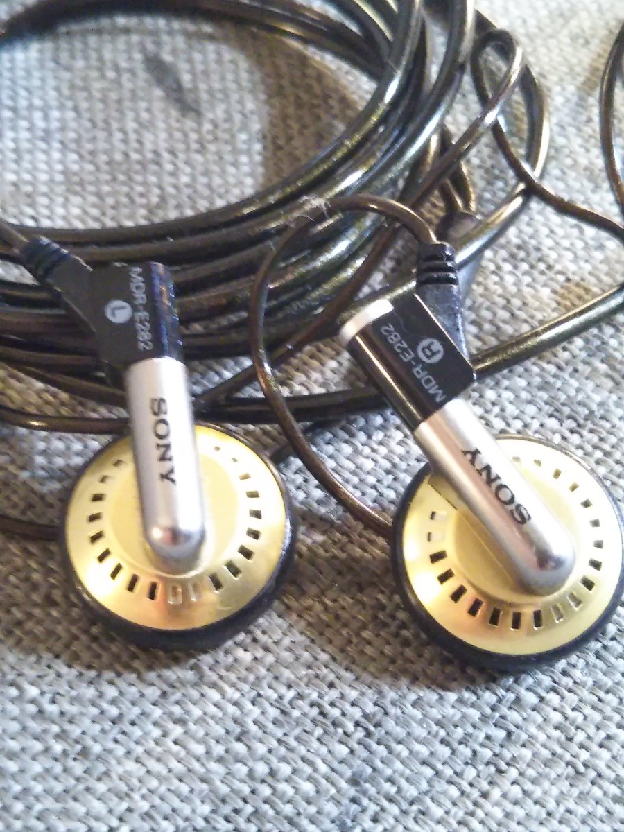 SONY MDR-E282 DIGITAL NUDE TURBO ケ―ス付 ステレオイヤホン 音出し