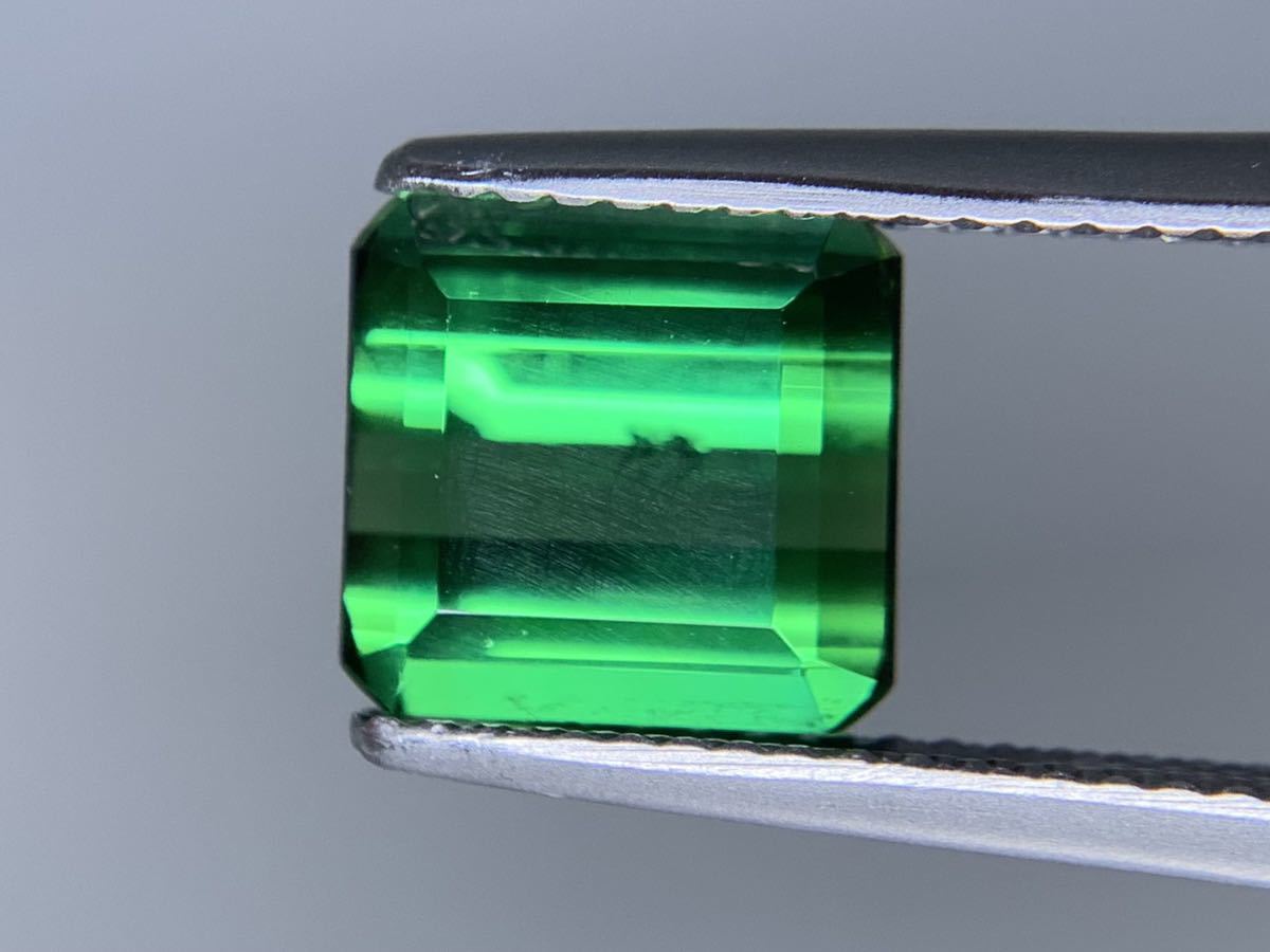 宝石ソーティング付き 天然 グリーントルマリン 3.038ct 縦8.6㎜×横8.0㎜×