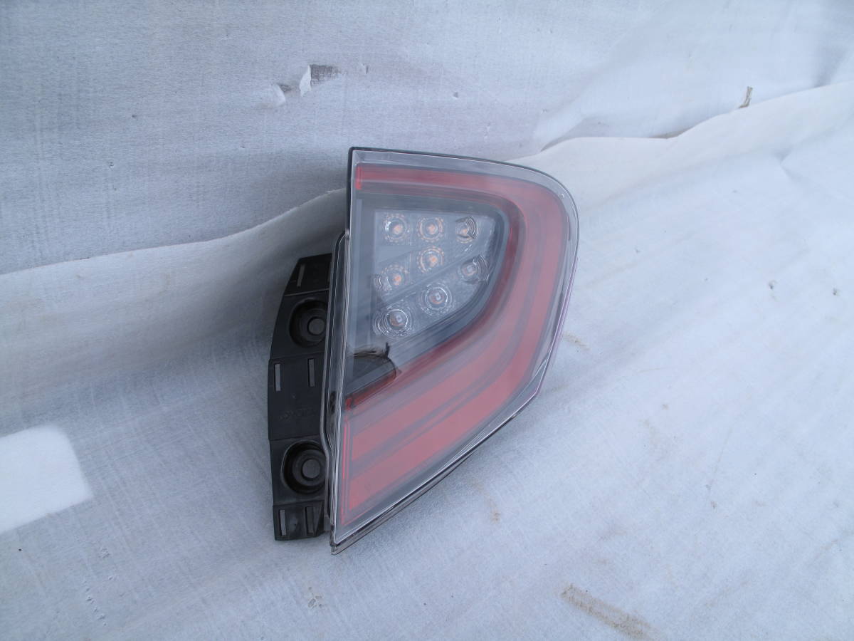ZYK10 NGX50 C-HR CHR 純正LEDテール 左右4点セット 15%オフC-HR