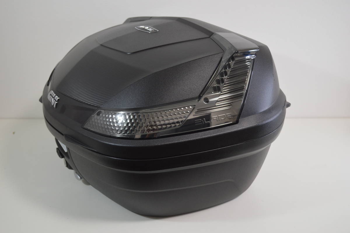 GIVI リアボックス モノロックケース | モノロック BLADE トップケース 