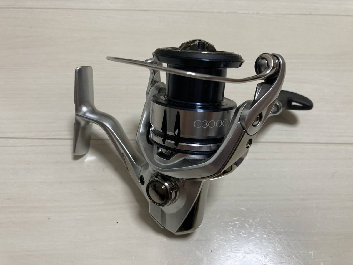 SHIMANO シマノ 19 STRADIC ストラディック C3000XG フィッシング 〇〇