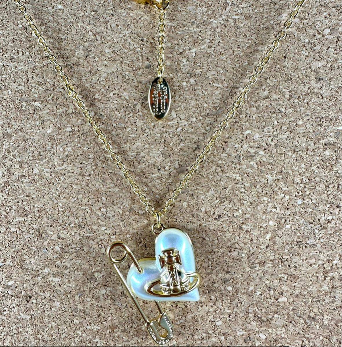 Vivienne Westwood ヴィヴィアン ウエストウッド オーブ ネックレス