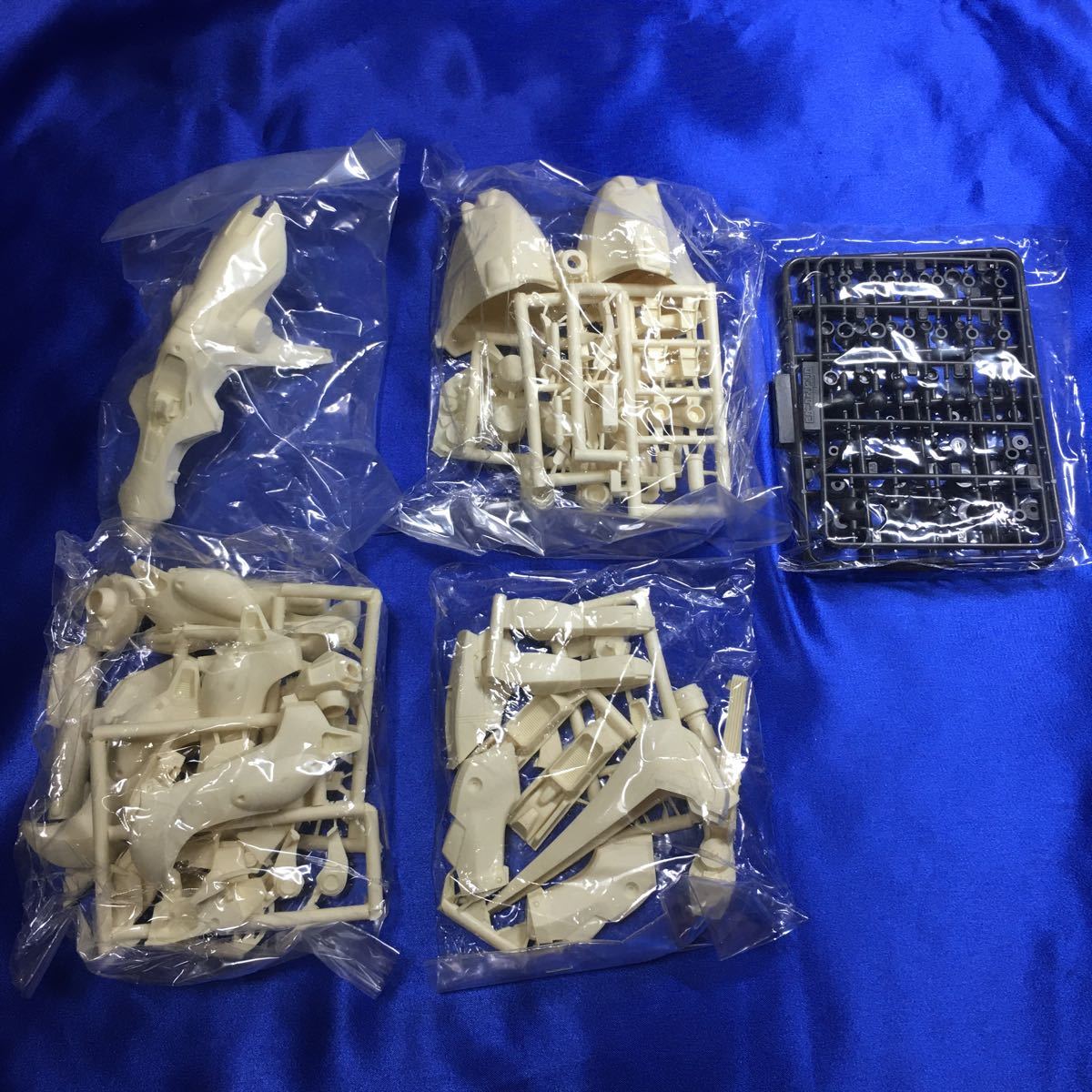 イエローサブマリン 機動戦士Zガンダム メッサーラ・ディノファウスト・ジュピター ガレージキット レジンキャスト 未組立