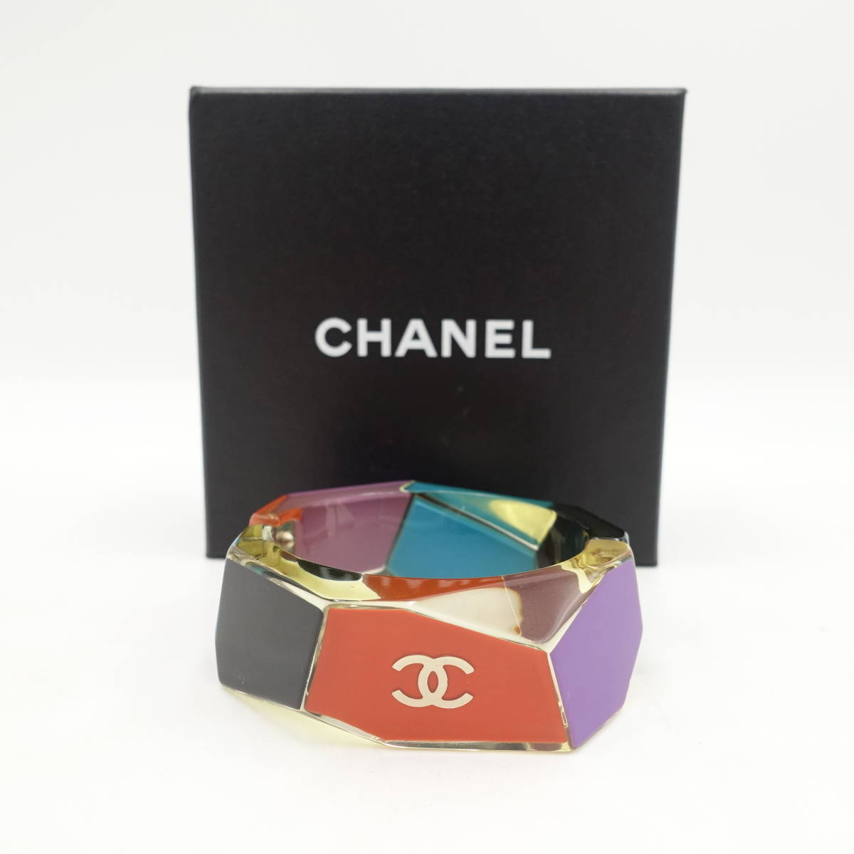 CHANEL シャネル バングル 07P/中古/腕回り16㎝ 幅2.5㎝/箱付き 