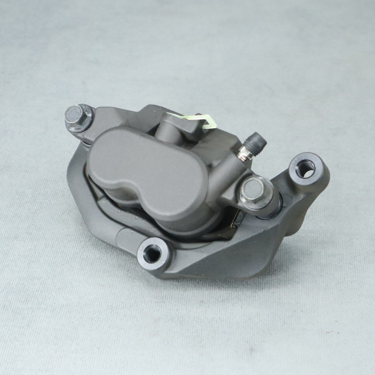ヤマハ SR400 RH01J 純正 フロント ブレーキキャリパー XV1600など