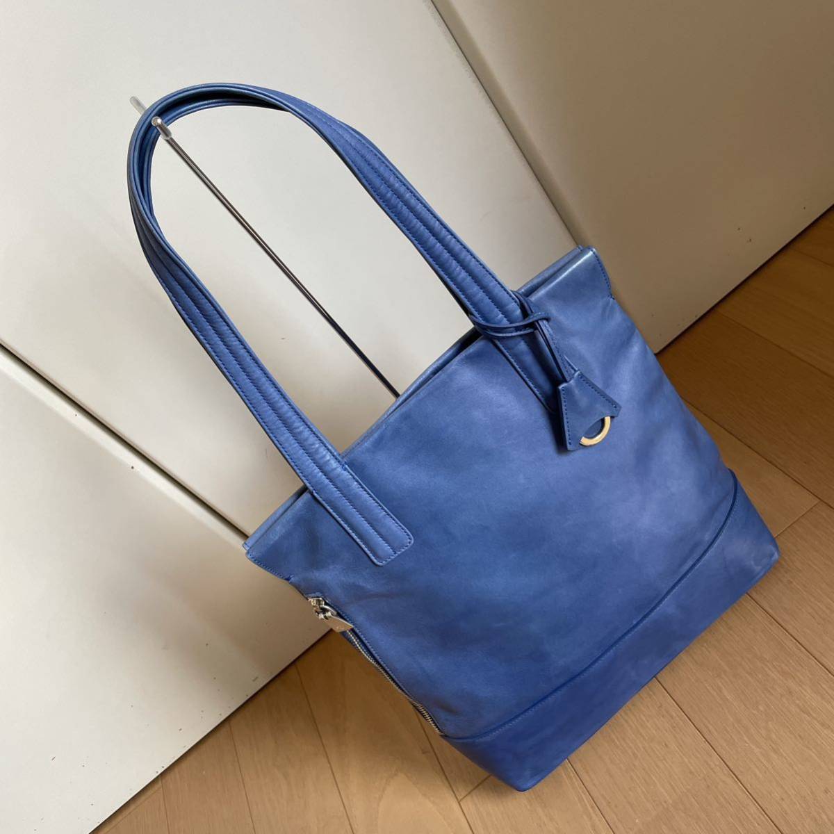 お値引き交渉歓迎 アニアリaniary 縦型トートバッグ A4 01-02018中古