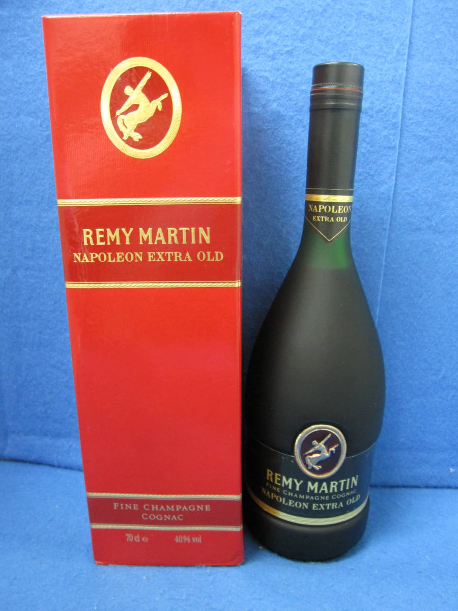 T16495 未開栓 古酒 レミーマルタン ナポレオン エクストラ オールド 赤エンブレム 700ml 40％ コニャック ブランデー 洋酒