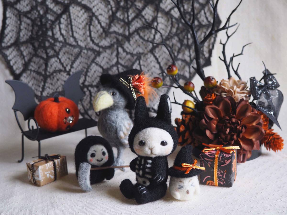 ハンドメイド 羊毛フェルト ハロウィン うさぎ おばけ かぼちゃ