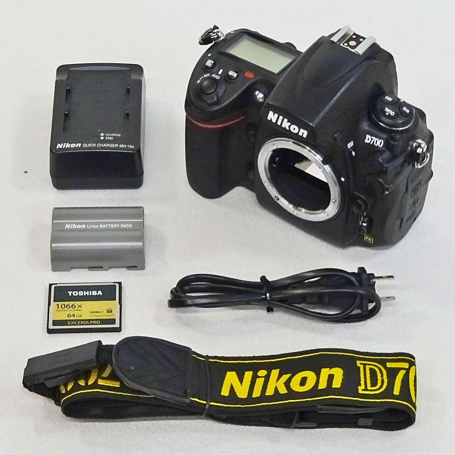 Nikon【D700】ニコン デジタル 一眼レフカメラ ボディ 中古品 D700