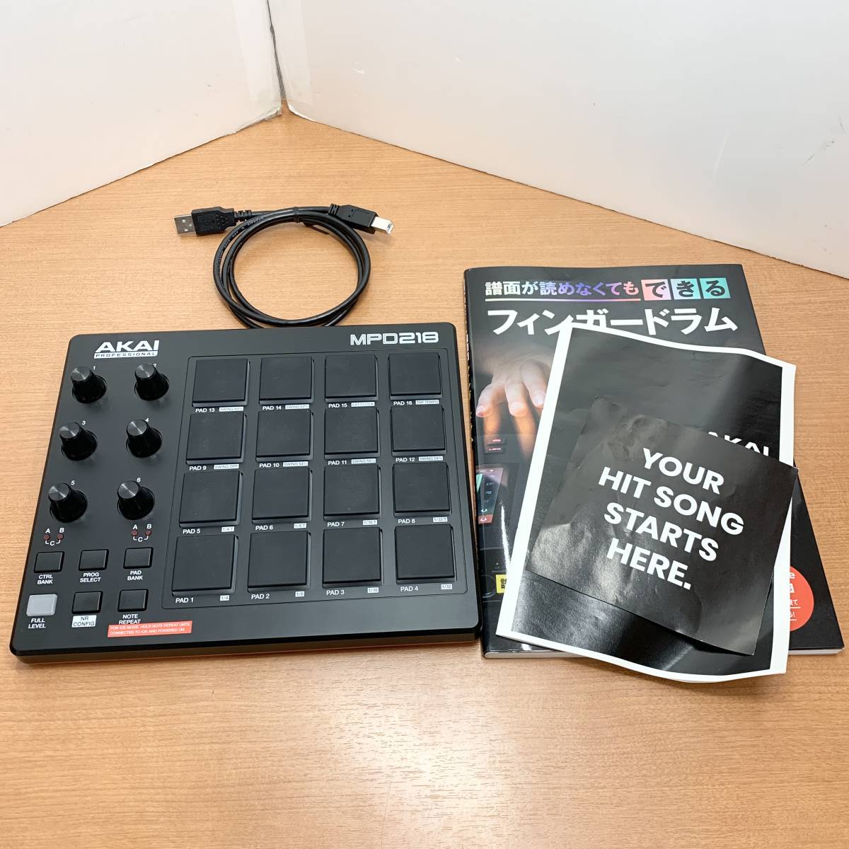H1337 AKAI PROFESSIONAL MPD218 USB MIDIパッドコントローラ 16パッド