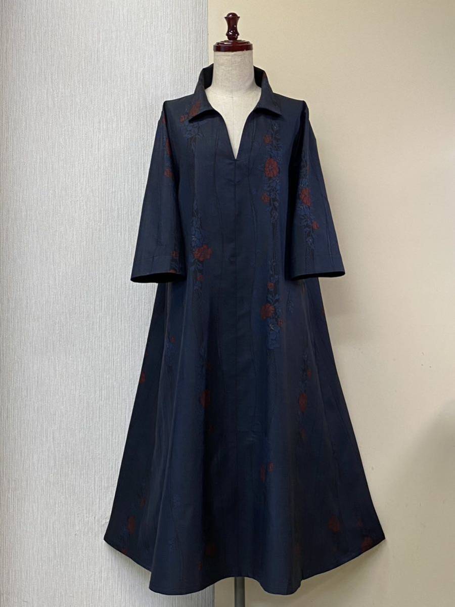 着物リメイク☆正絹☆紬（躾付未使用）☆藍色☆草花模様☆七分袖