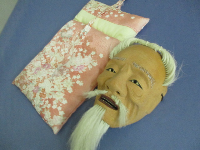 能面袋Ｍサイズ（三光尉クラス）★中綿入り★綸子調★丁寧な手作り★神楽面