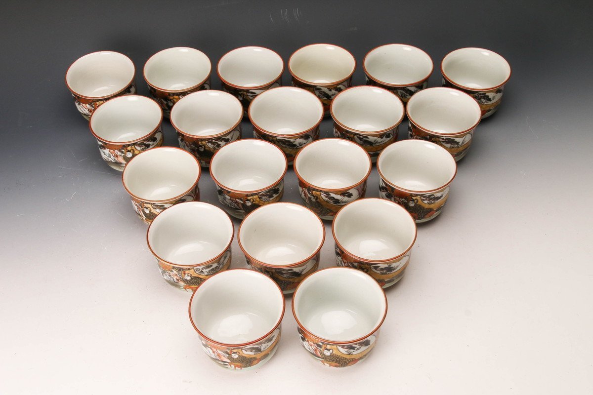 1828 九谷焼 赤絵 夫婦湯呑 蓋付き 金彩 未使用 1828 九谷焼 赤絵 夫婦