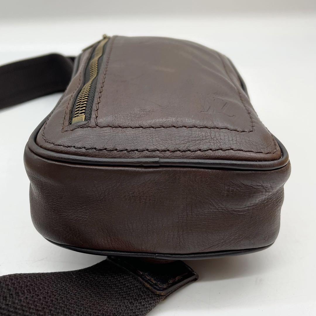 ルイヴィトン ユタ スィウ レザー ボディバッグ ショルダーバッグ こげ茶 1円【極美品】LOUIS VUITTON ルイヴィトン ユタ スィウ ボディバッグ