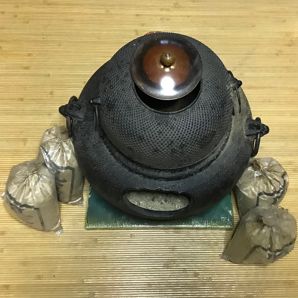 茶器⁄茶道具 風炉釜（風炉用釜） 霰丸釜 菊池政光作 釜