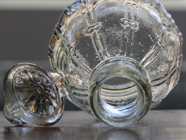 SALE，低価 r38古ガラス 時代 醤油差し /アンティーク*ビンテージ*大正