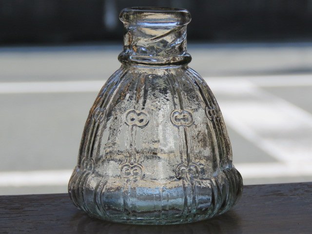 SALE，低価 r38古ガラス 時代 醤油差し /アンティーク*ビンテージ*大正