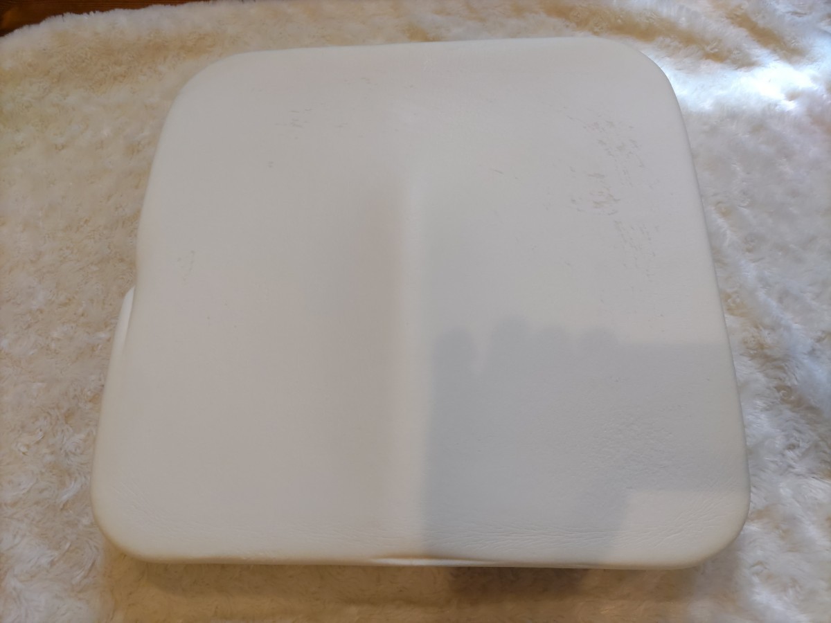 ☆美品☆車椅子用 クッション 介護 【理学療法士監修】 低反発 お尻が痛くならない 立体成型 洗えるカバー 滑り止め(ピンク)_5