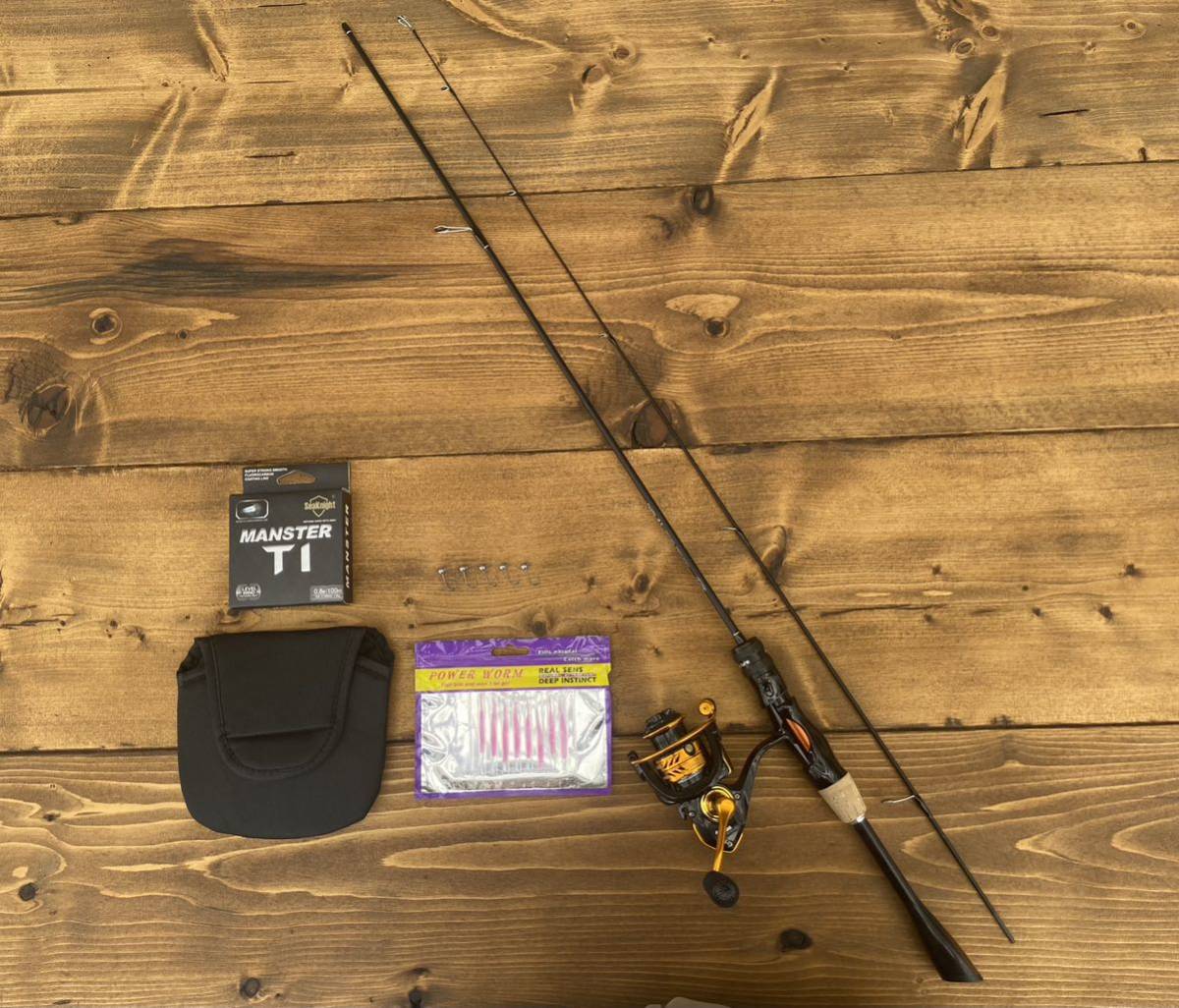 アジングセット　アジングロッド+リールセット　初心者向け　ライン　ジグヘッド付き
