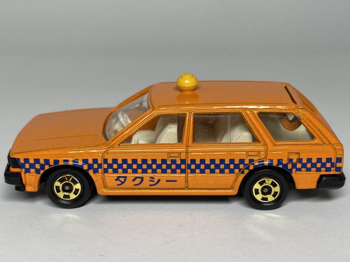 トミカ 働く自動車セット 日産ブルーバードワゴンタクシー 日本製 34-4