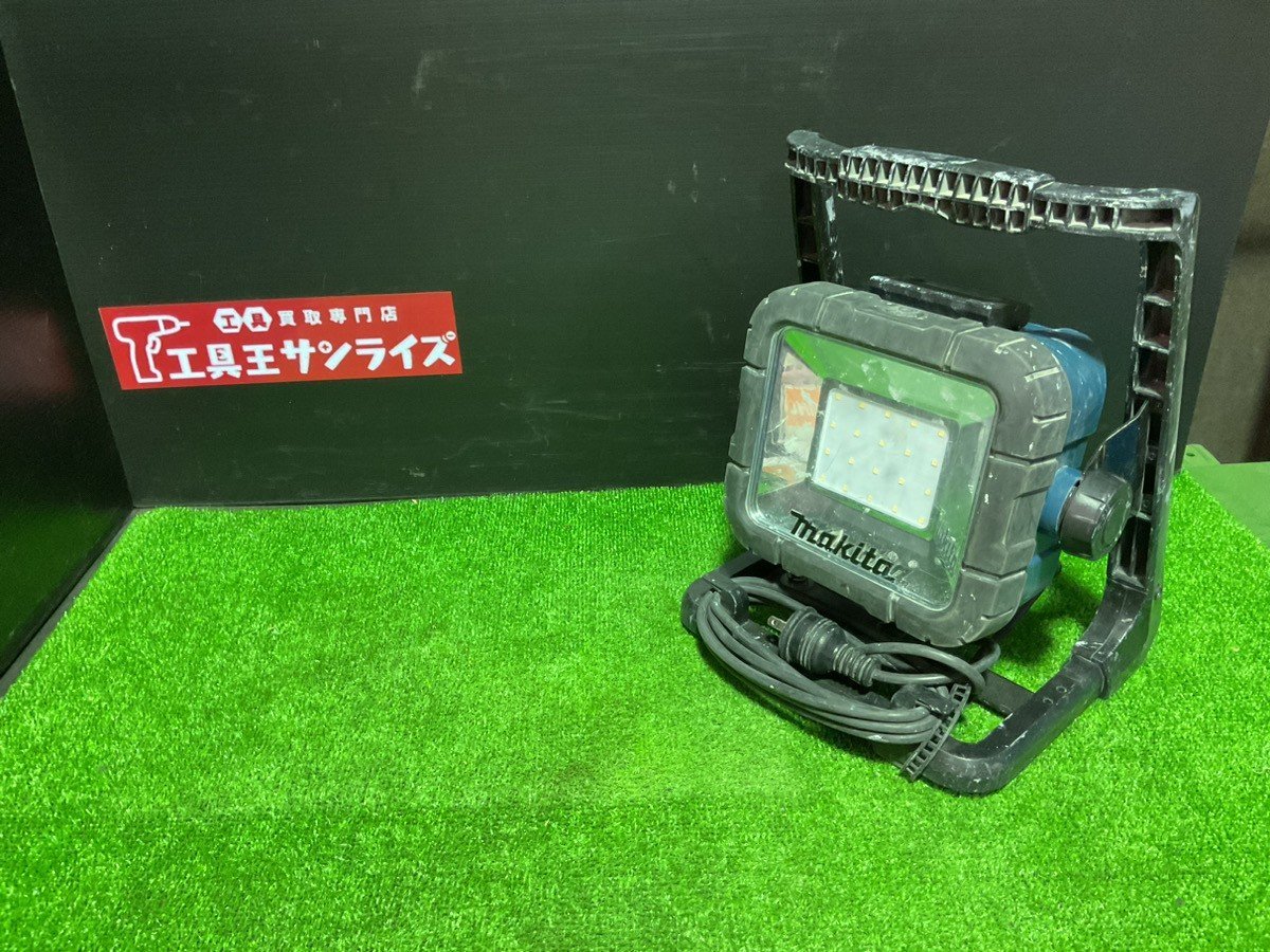 ■マキタ 充電式LEDスタンドライト 本体のみ 14.4V/18V ML805(3)■