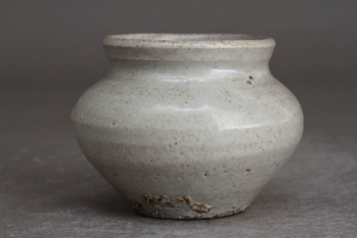 【古】3610 李朝白磁小壺　時代　李朝 李朝白磁 韓国　朝鮮 