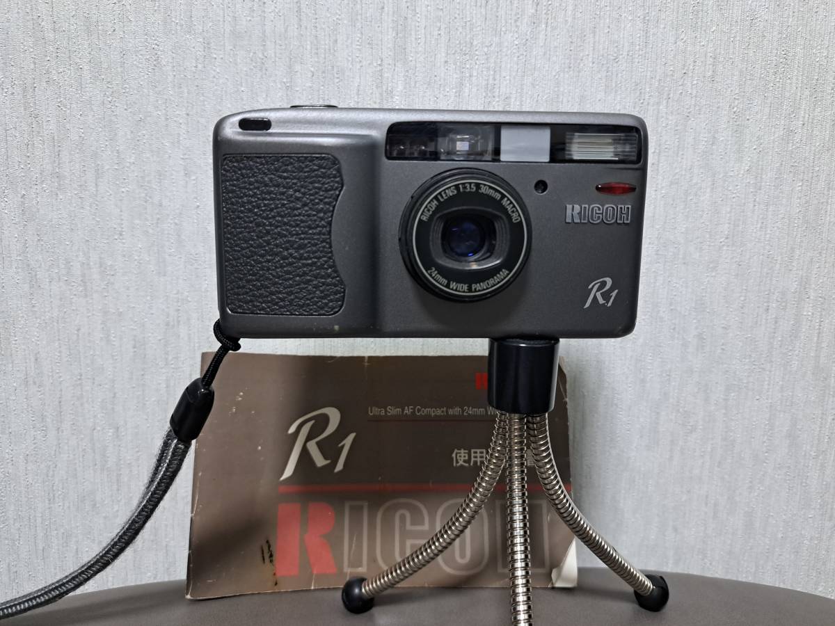 RICOH R1 コンパクトフィルムカメラ 動作可能☆現状品 RICOH R1s