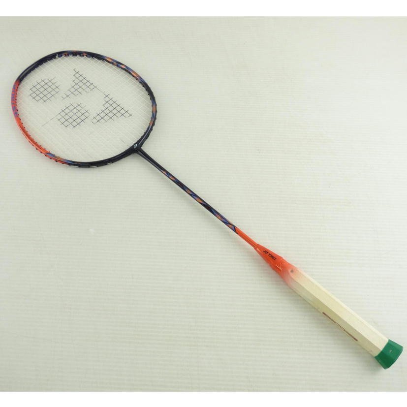 バドミントンラケット YONEX ASTROX77 極美品YONEX ASTROX77プロ
