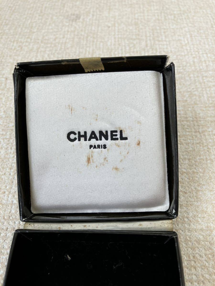 CHANEL シャネル シャネルブローチ 箱付き ゴールド CHANEL ゴールド