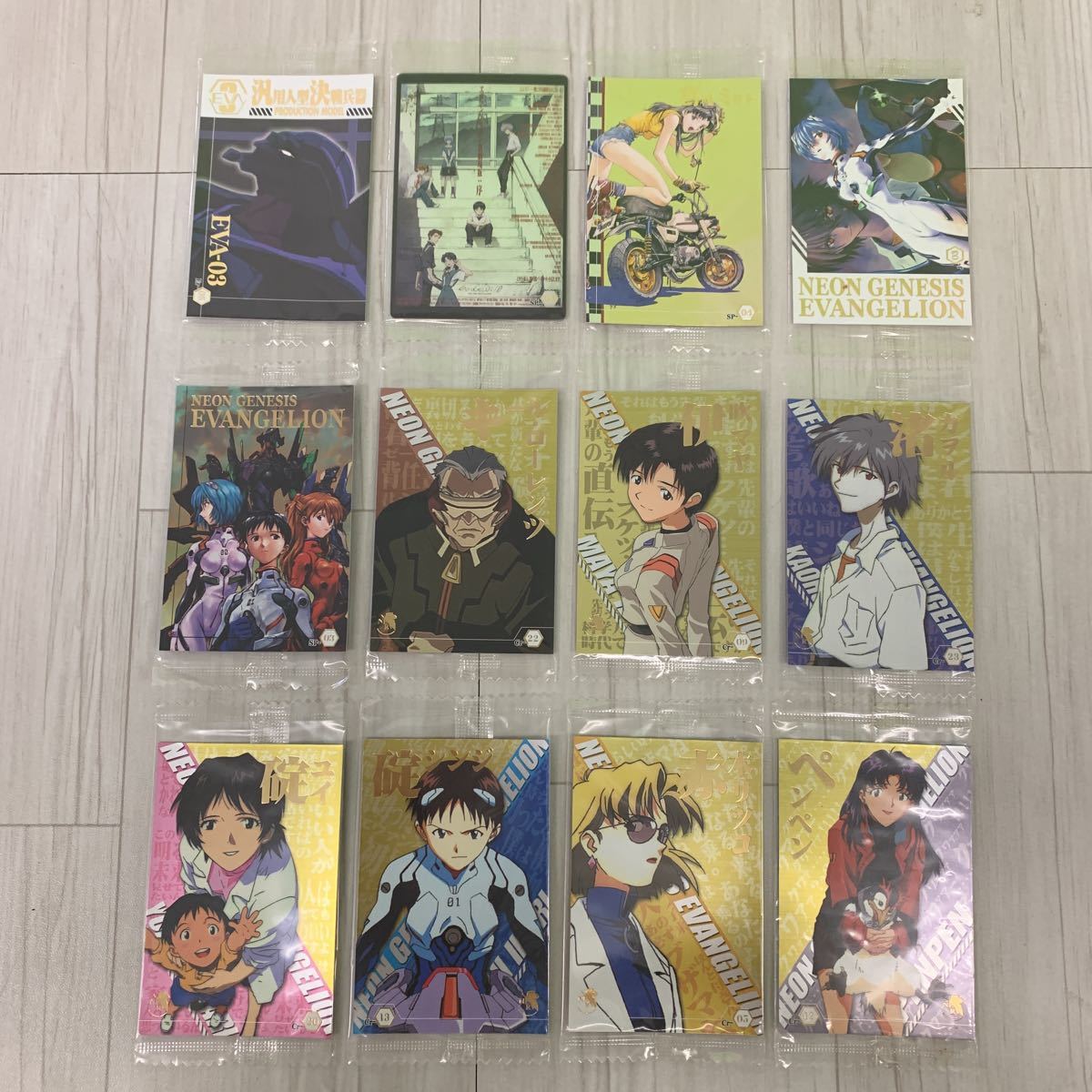 エヴァンゲリオン ウエハースカード 未開封品 袋未開封 バンダイ 新世紀エヴァンゲリオン ウエハースカード×94枚