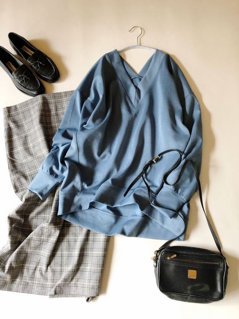 ナノユニバース nano UNIVERSE 大人可愛い前後Ｖネックゆったりオーバーサイズボンディングプルオーバー♪