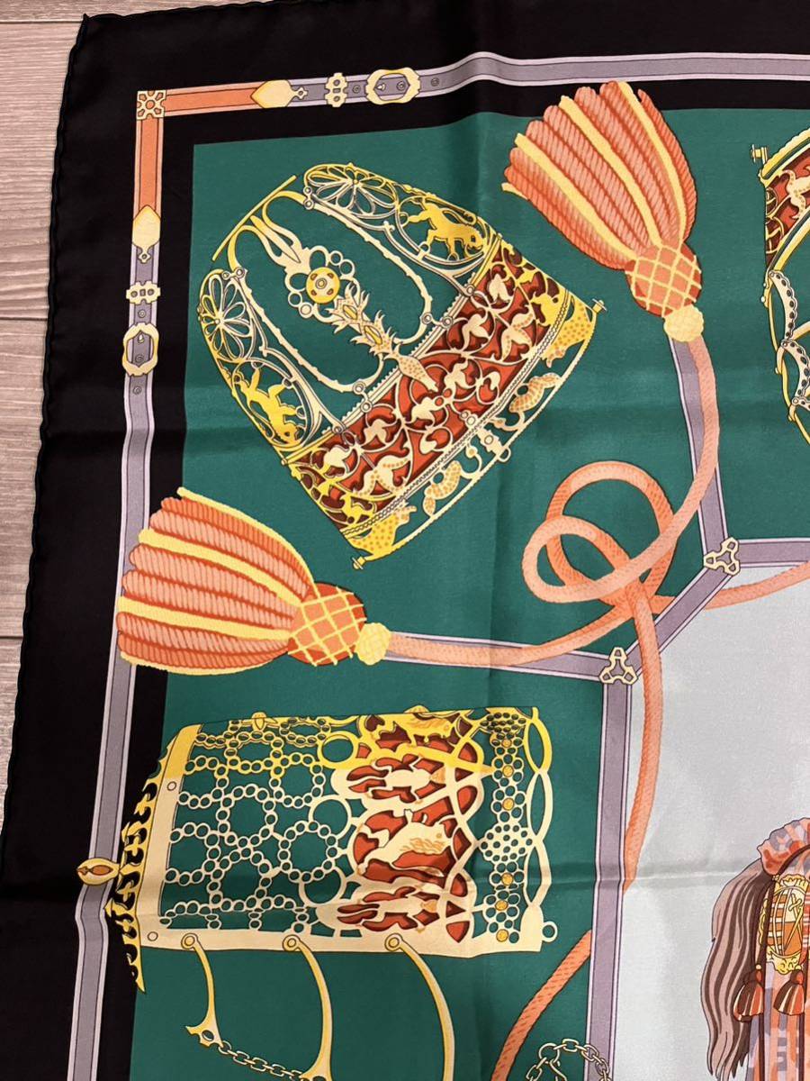 エルメス カレ 90 LES MUSEROLLES レディース HERMES 鼻革シルク 箱
