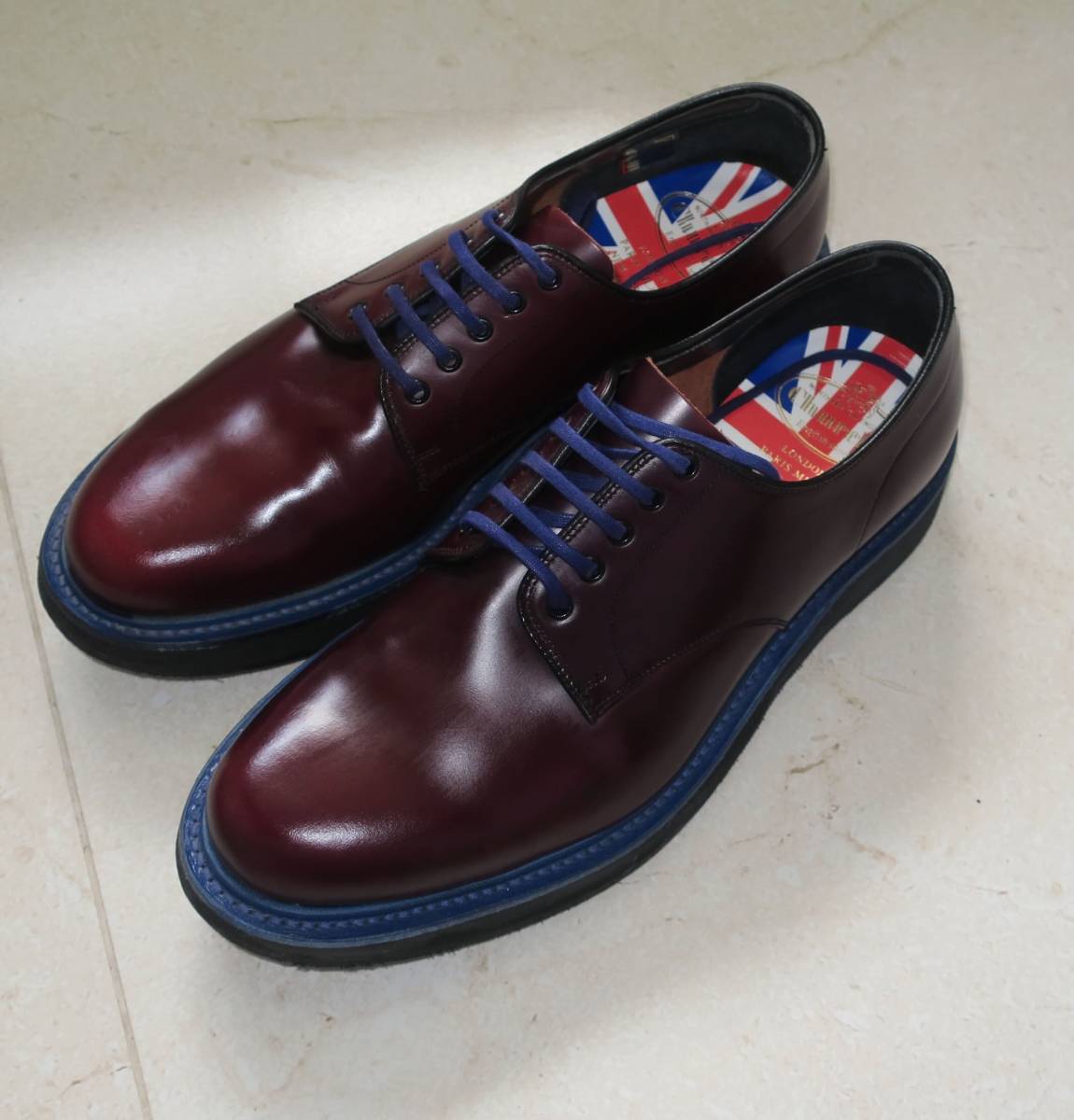 イギリス製のChurch'sチャーチのラバーソールのダービーシューズ。