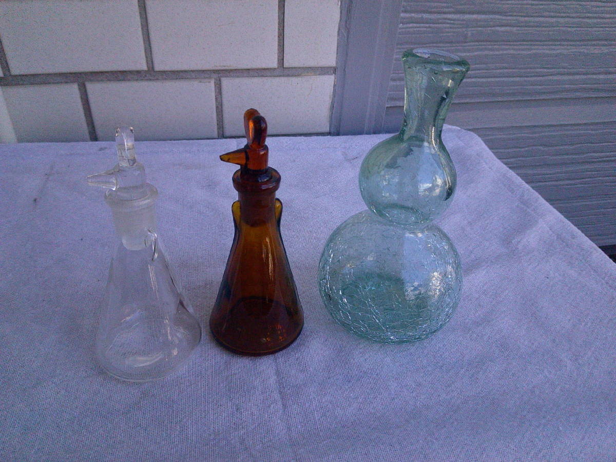 〇レトロ　ガラス瓶　３個セット
