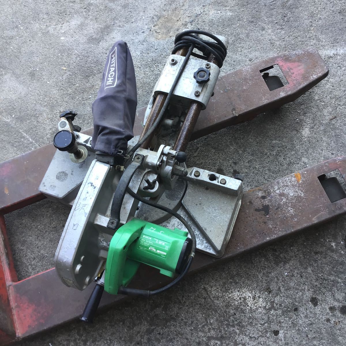 日立工機（HITACHI）　216mm 卓上スライド丸のこ　C8FB マルノコ 電動工具