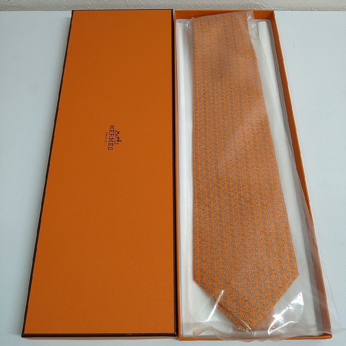 キングラム[09]HERMES エルメス ネクタイ オレンジ H柄 新品 箱付き