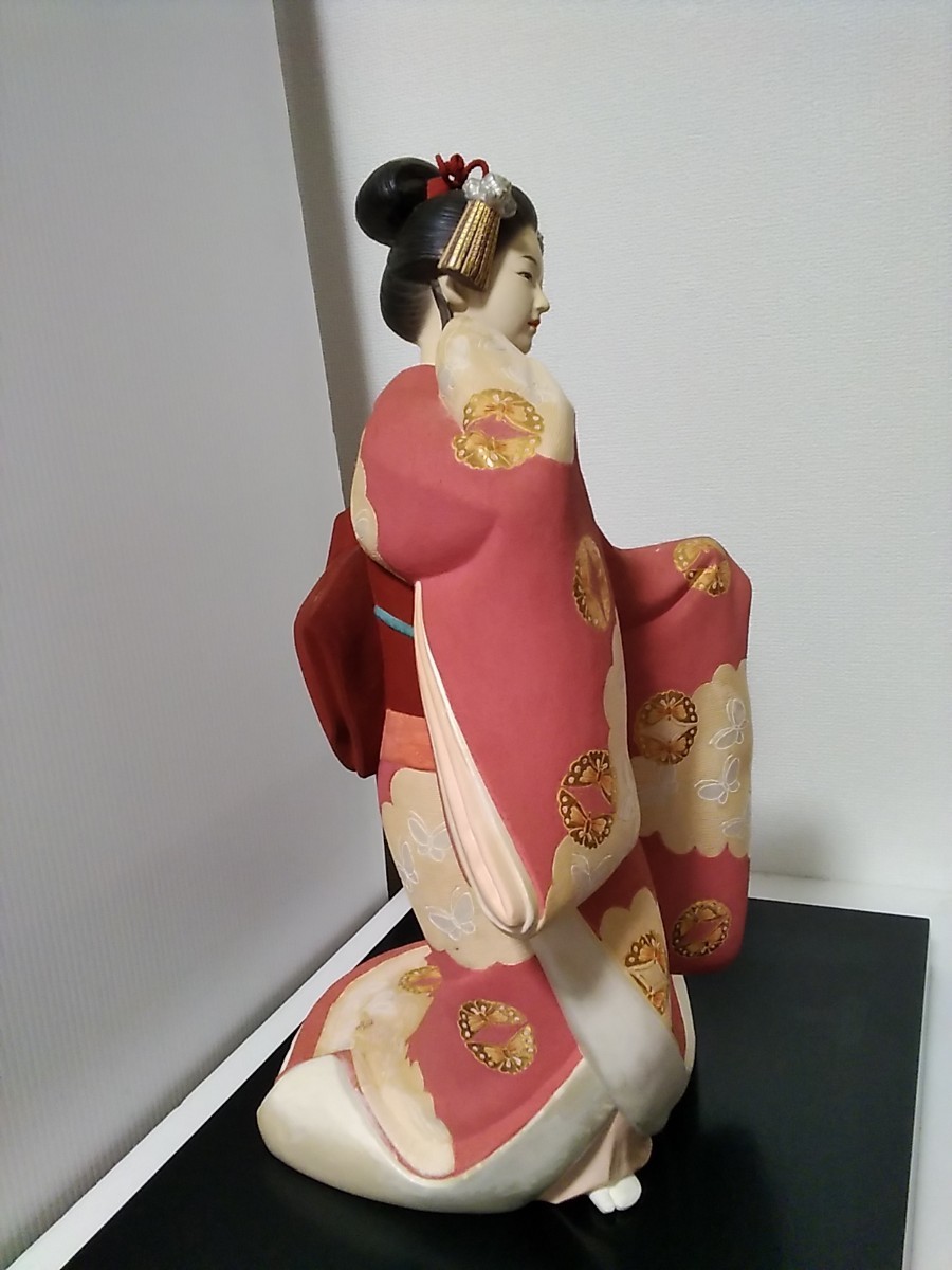 陶器製の伝統的な着物人形 約15cm 陶器製の伝統的な着物人形 約15cm 【公式通販】