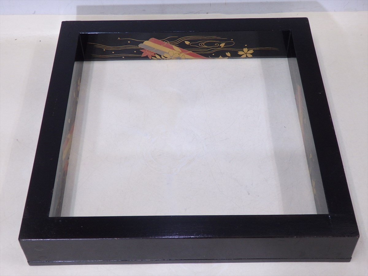 菊桐唐草 黒炉縁 在銘 共箱 茶道具 木製漆器 ☆加州(加賀) 前端春斎作【花筏蒔絵 炉縁 共箱】木製漆器 状態良好