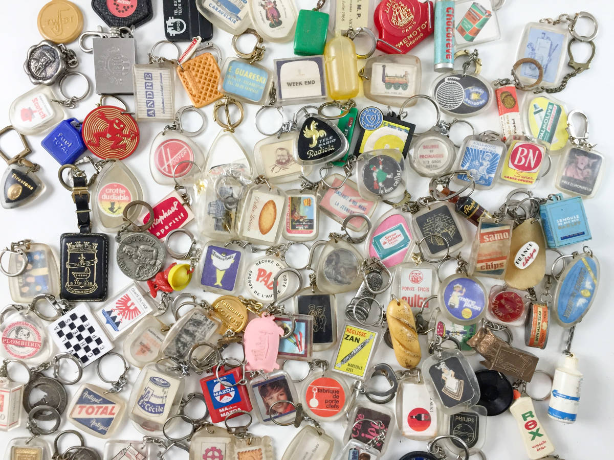フランス雑貨 フレンチキーホルダー 100個セット ヴィンテージ ビンテージ 広告 ノベルティー 古着 古道具 03011-5