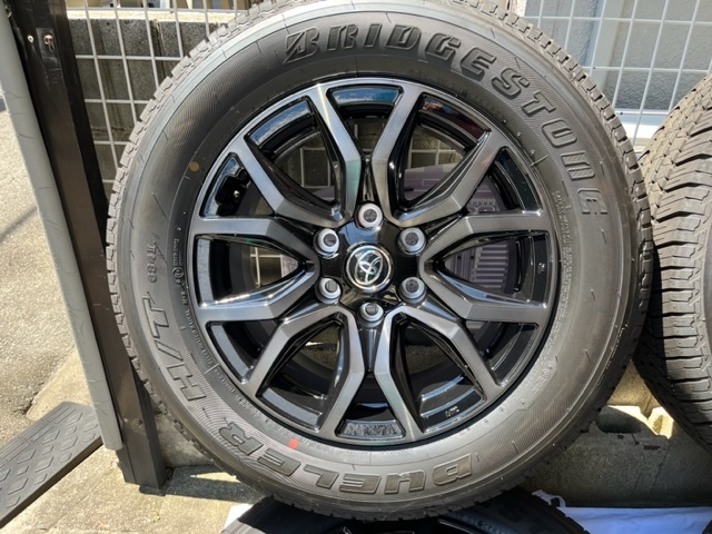 新車外し】ハイラックスGR純正タイヤホイール4本セット（ナット付 