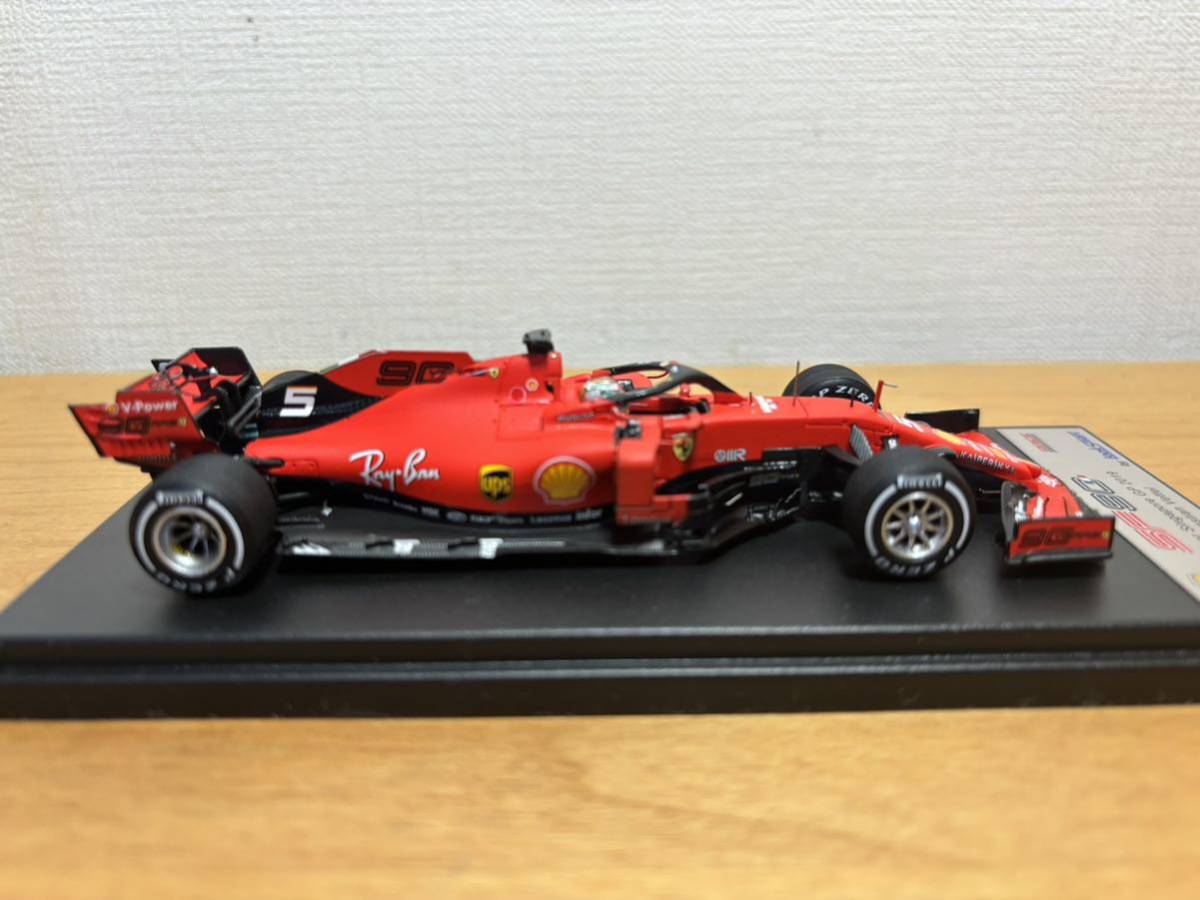 ルックスマート フェラーリsf90 セバスチャン ベッテル シンガポール ルックスマート 1/43フェラーリSF90 セバスチャン ベッテル