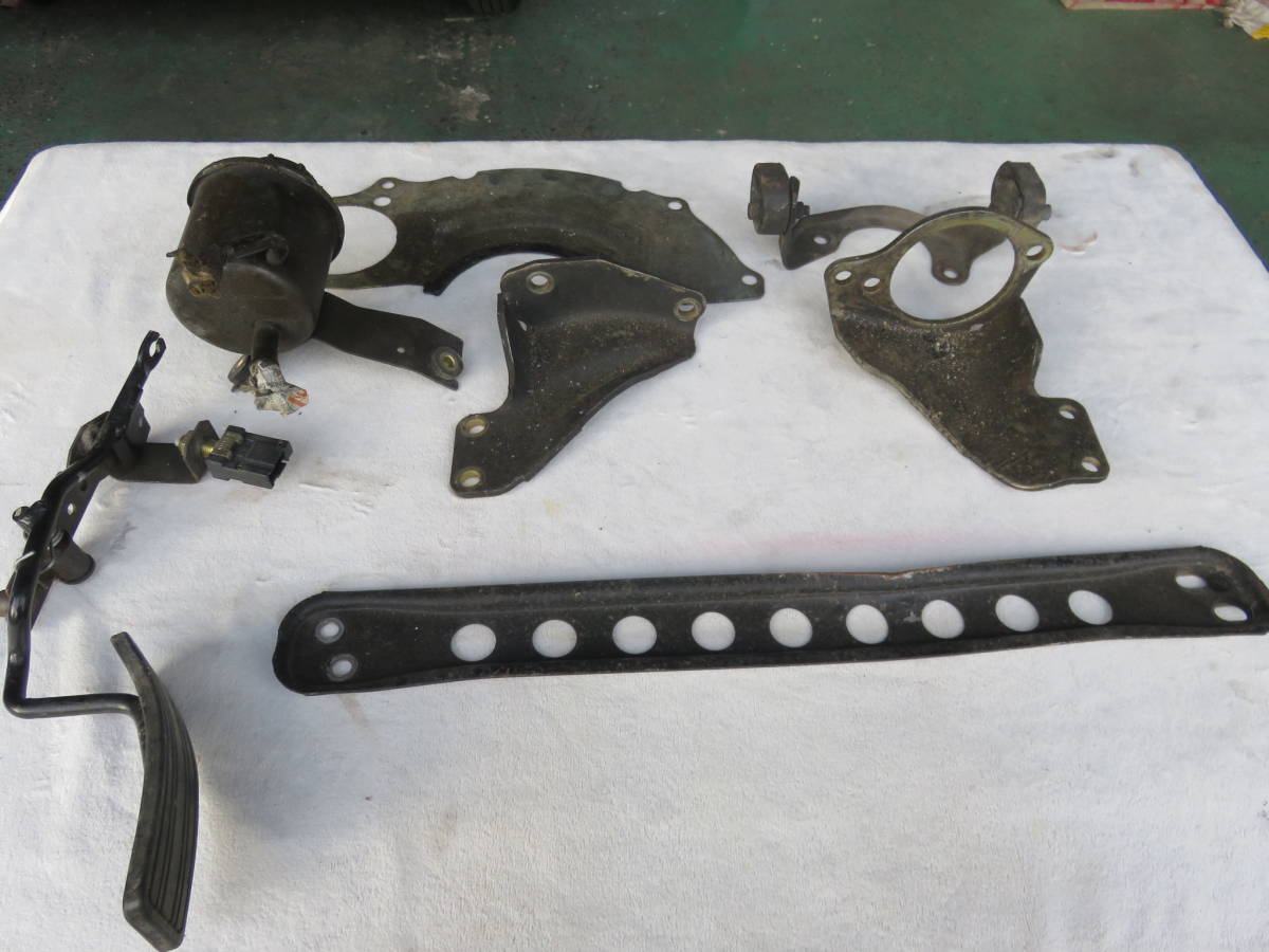 フェアレディZ Z31 マフラー アクセル パワステ タンク ミッション ステー ブラケット 検)Z31 HZ31 PZ31 HGZ31 PGZ31 200ZR 300ZR 300ZX RB