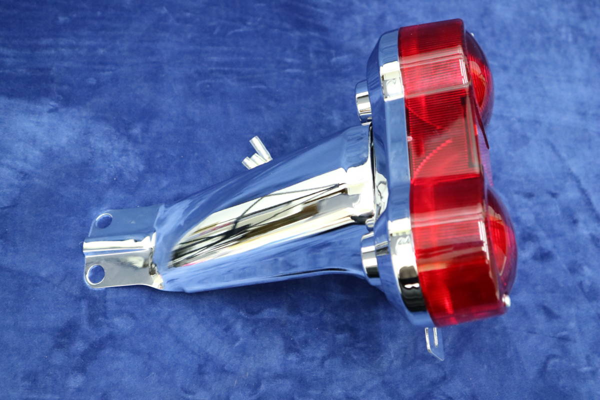 GT380テールランプ 赤＋テール土台 /純正タイプ 2灯 メッキ 鉄板 