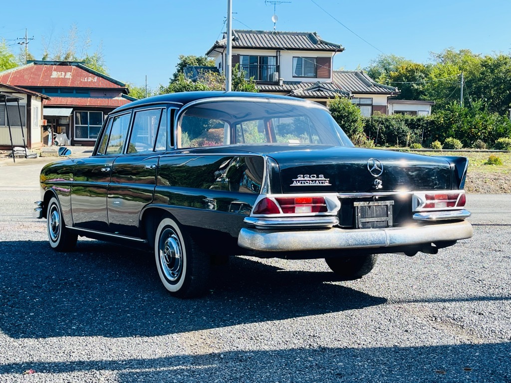 メルセデスベンツ W111 220Sb 昭和40年 ウエスタン自動車 ハネベン